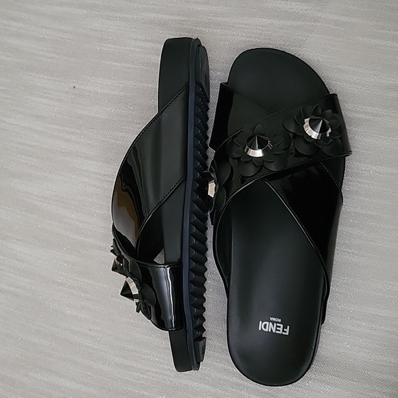 Fendi slippers - Picture 6 of 8